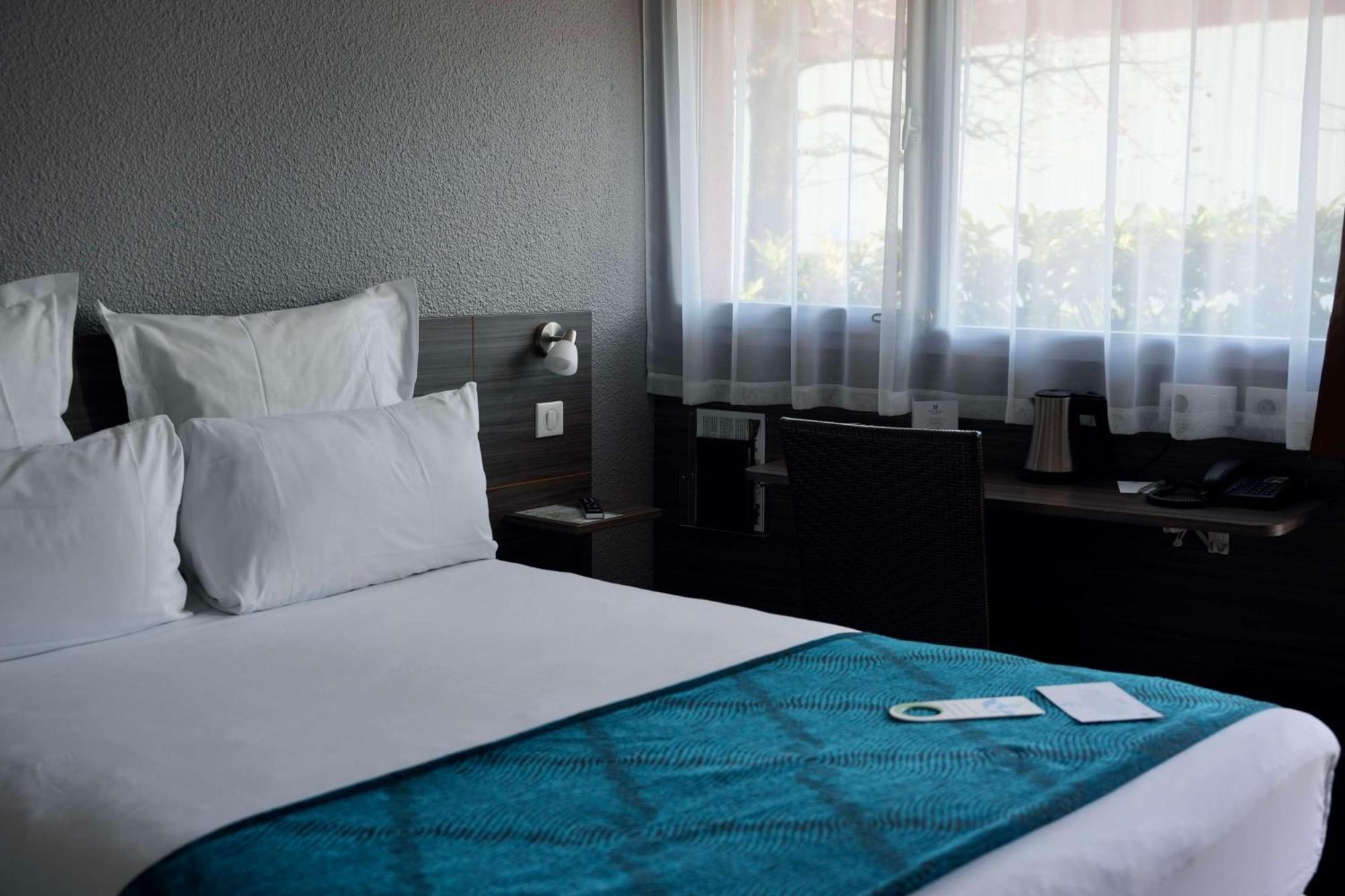 Sure Hotel By Best Western Biarritz Aeroport Exterior photo